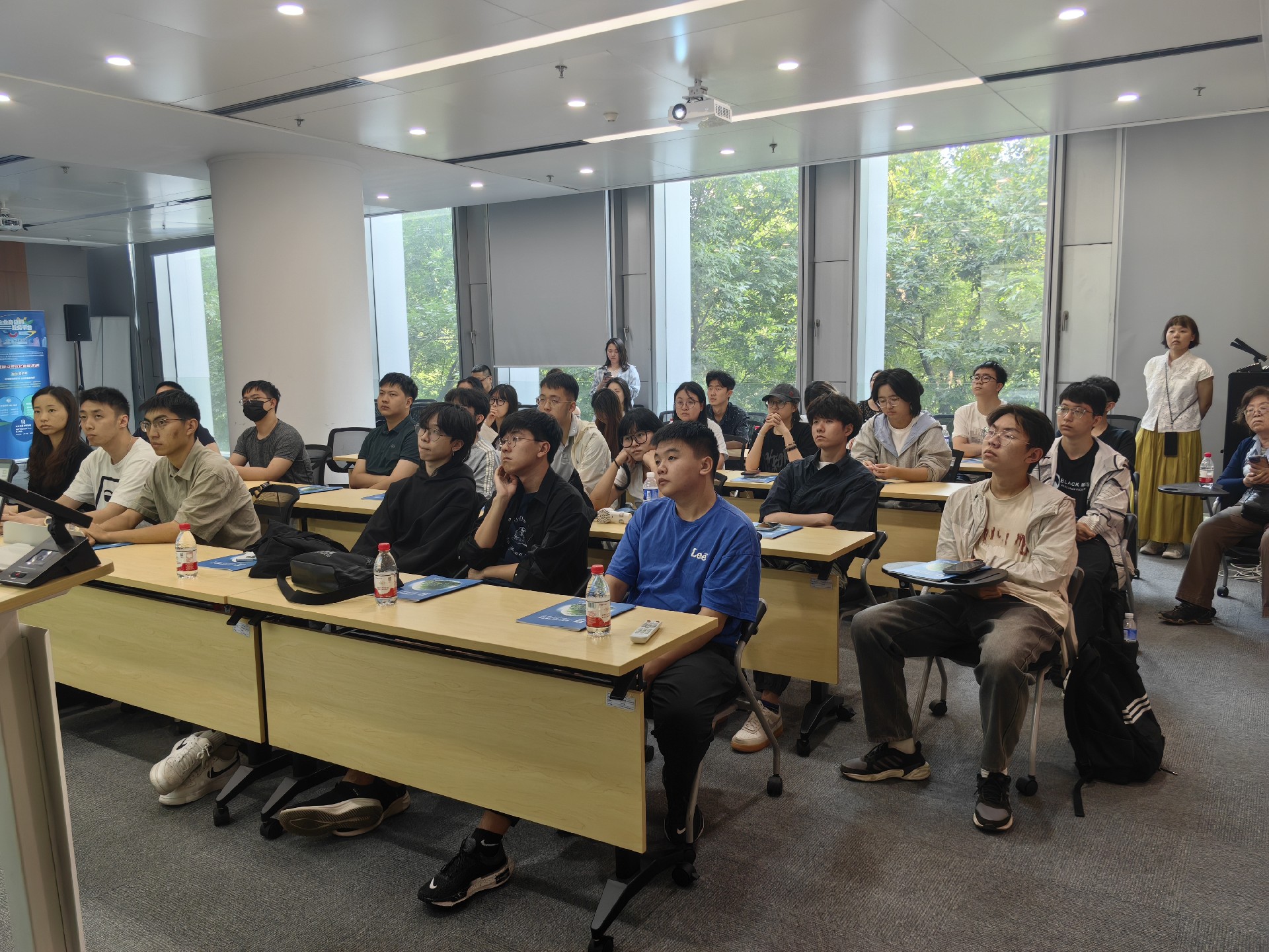 香港理工大学师生走进EED-202505-5.jpg